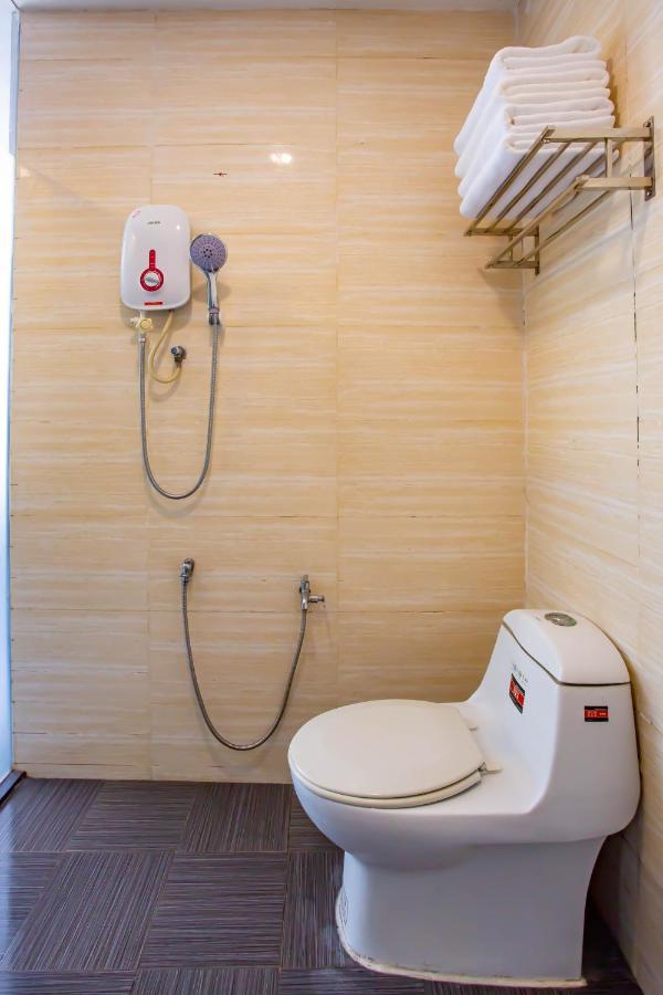 Beez Hotel Kuala Lumpur Buitenkant foto