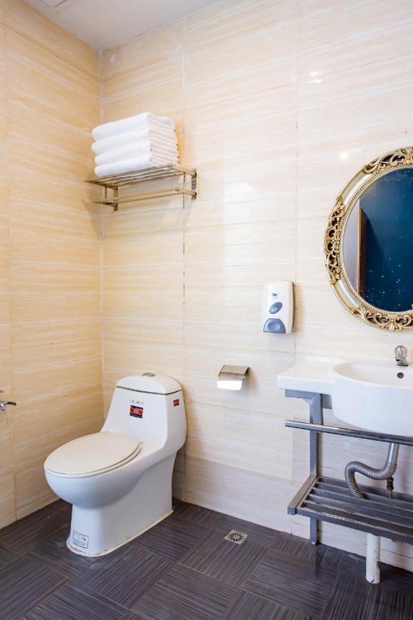 Beez Hotel Kuala Lumpur Buitenkant foto